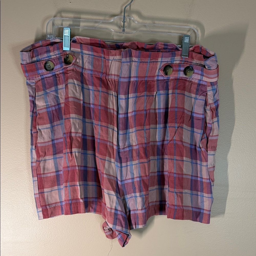 a.n.a Pink and Blue Plaid High-Waist Button-Accent Shorts